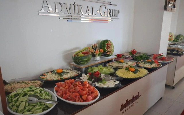 Admiral Hotel
