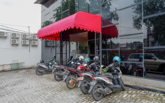 RedDoorz @ Jalan Kartini Semarang
