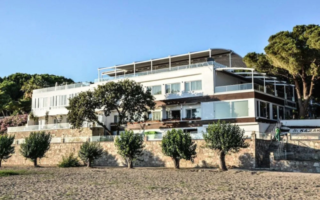Karakas Hotel
