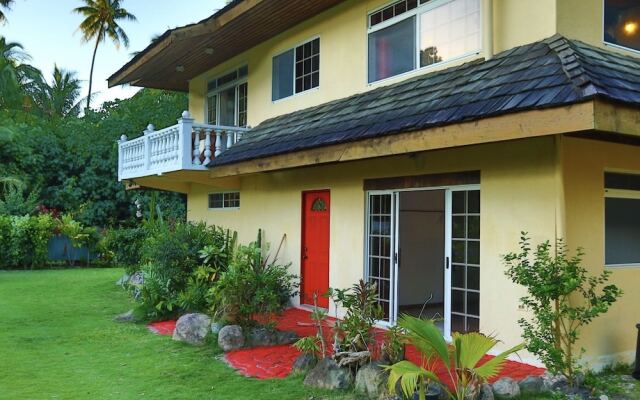 Hana Iti Beach House