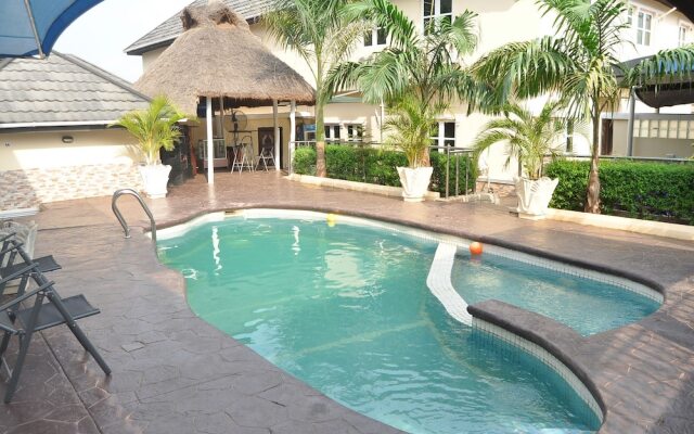 Ne-Yo Hotel and Suites