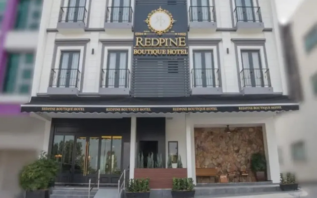 Redpine Boutique Hotel