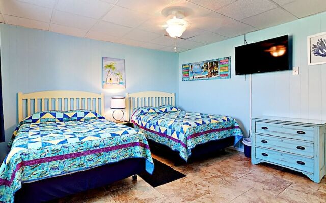 41IR: Beach Retreat by RedAwning