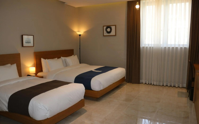 Benikea Yangsan Hotel