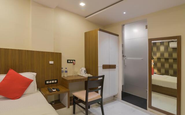 Hotel Qubestay Airport