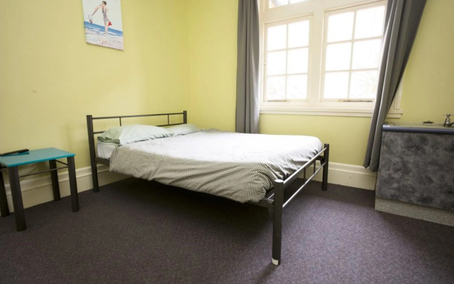 YHA Newcastle Beach
