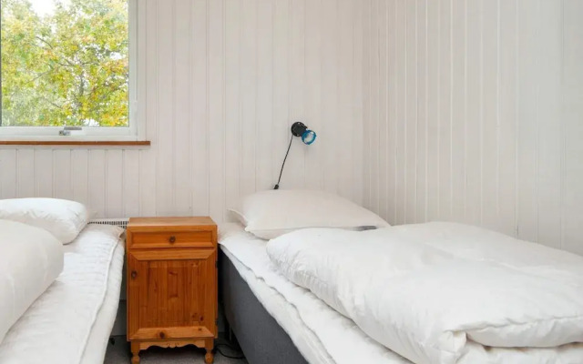 6 Person Holiday Home in Ulfborg