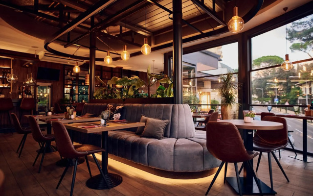 Hotel Paris