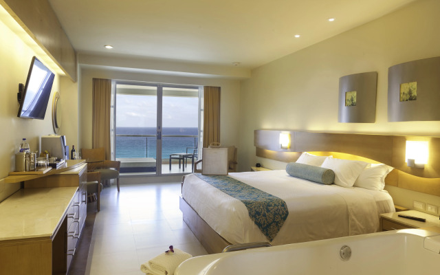 Beach Palace Family Resort & Spa - All-Inclusive