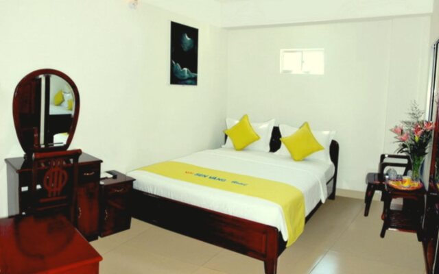 Golden Lotus Hotel