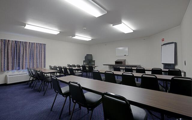 Americas Best Value Inn & Suites Racine