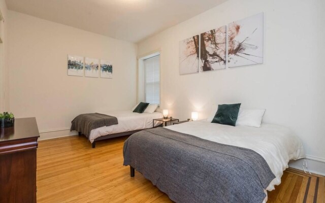 Location, Location, Location! Gym! Great Views!