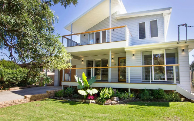 Spinnaker - Family Getaway - 2mins Walk to Beach