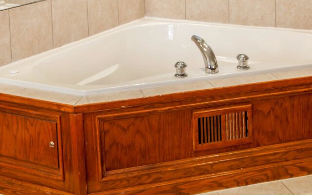 Quality Inn & Suites Hannibal West