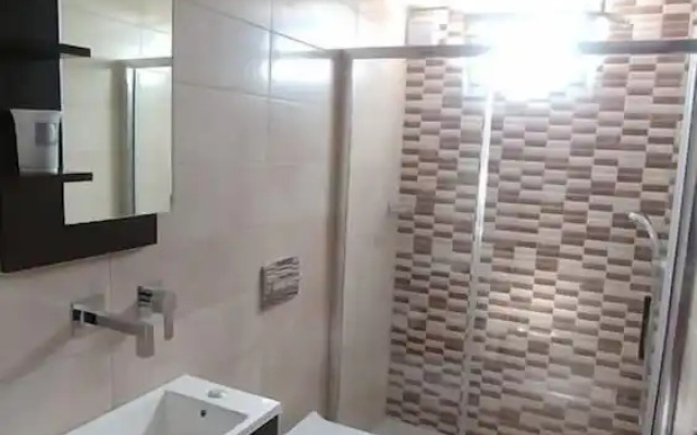 Dora Apartments