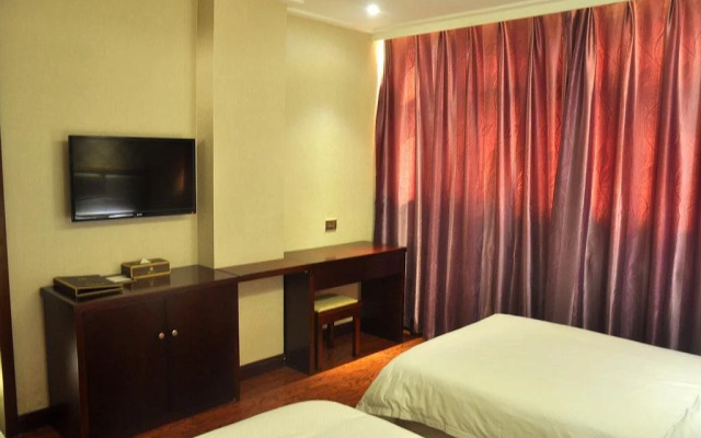 Yufujiang Fashion Business Hotel