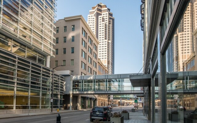 FRONTDESK R&T Lofts Downtown Des Moines