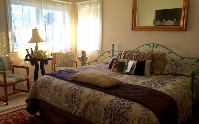 Cayuga Lake Inn Ithaca Hotel Alt