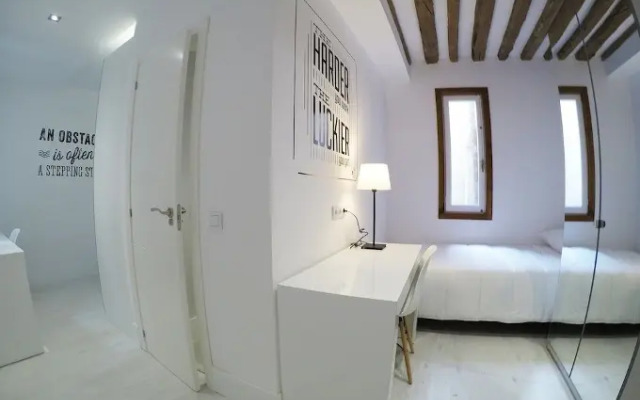 Mi Casa Inn - Residencia Gran Vía