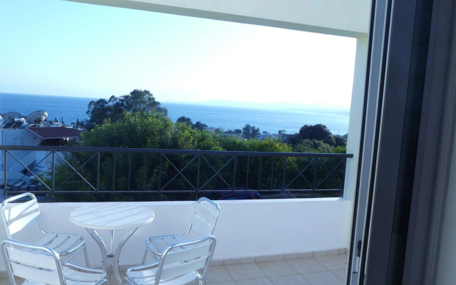 Marianthi Studios & Apartments