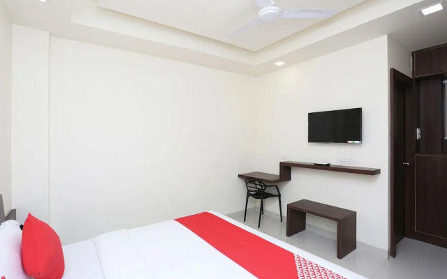 OYO 24707 Comfort Stay