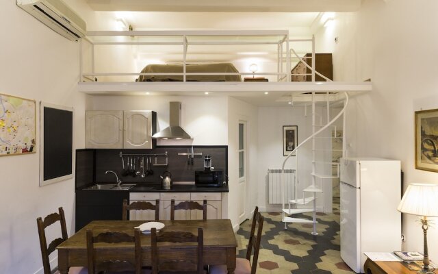 Nice Apartment Navona Sq