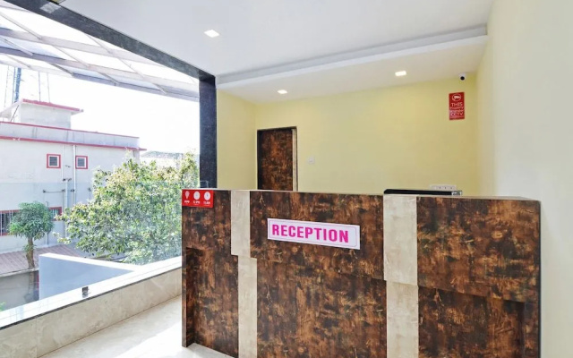 OYO 23365 Hotel Bright Plaza