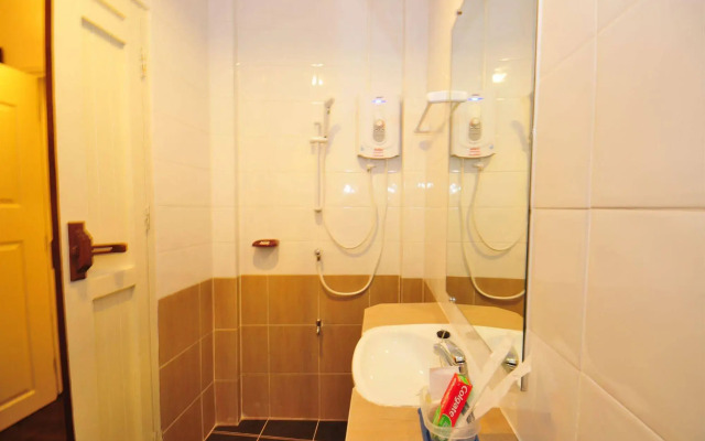 Rachakarun Park Resident