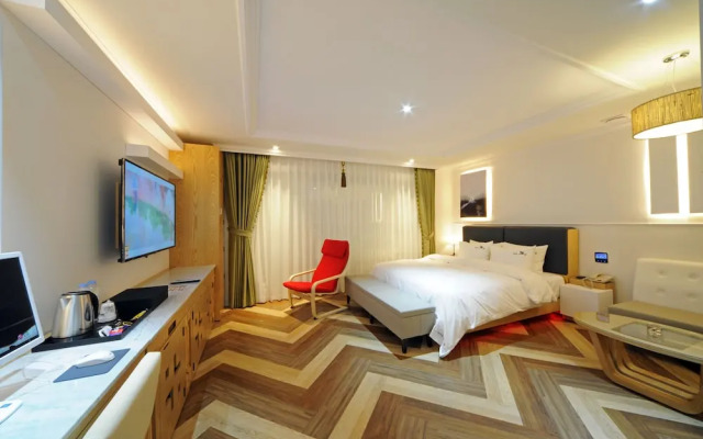 Biz Hotel