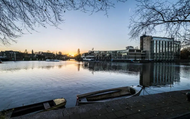 Apollo Hotel Amsterdam, a Tribute Portfolio Hotel