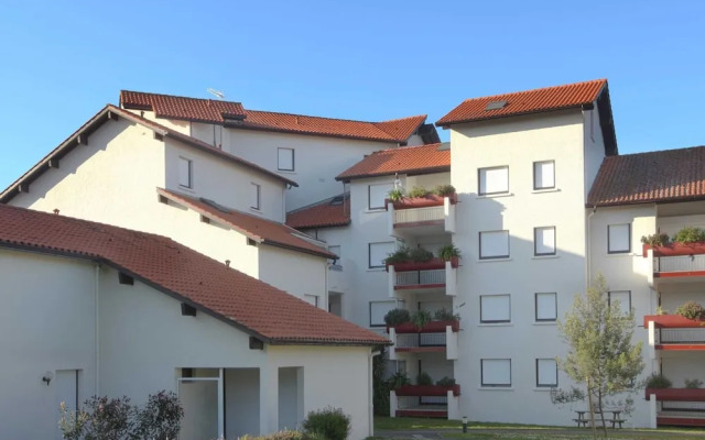 Inviting Apartment With Balcony