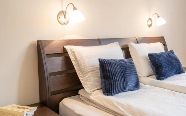 Sofia Day and Night Apartment