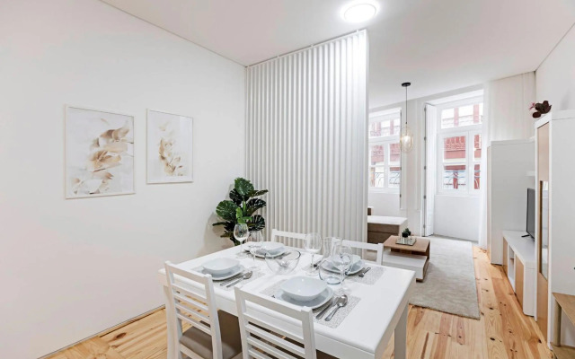 Lóios 1BR Flat Downtown by LovelyStay