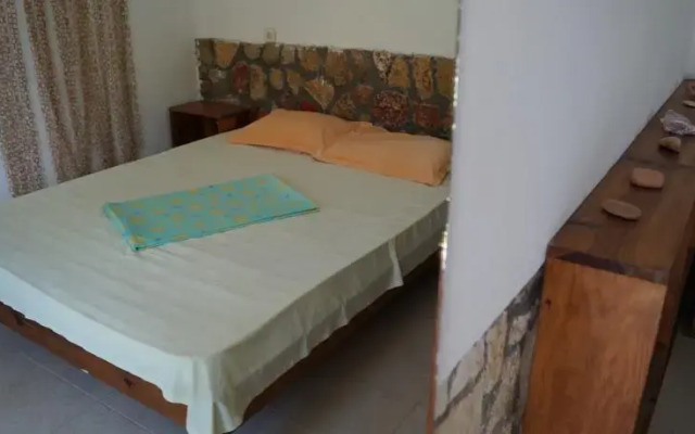 Pura Vida Breeze Hostel