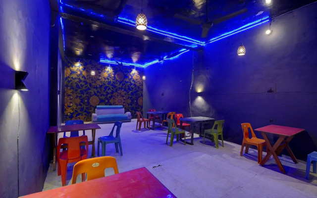 Oyo 86763 D R Hotel Restaurant