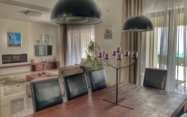 Villa Flora Apartment