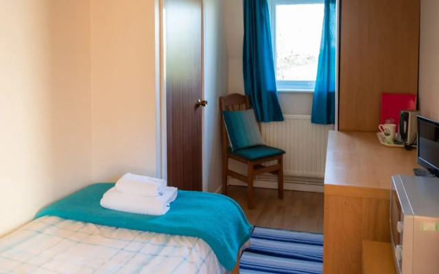 Common Farm Motel