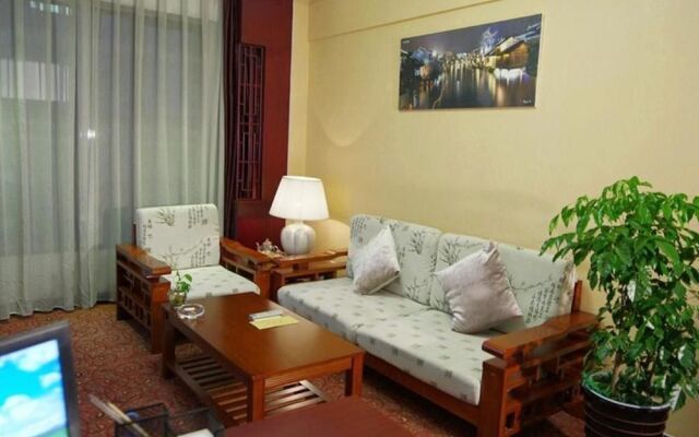 Gold Riverside Hotel