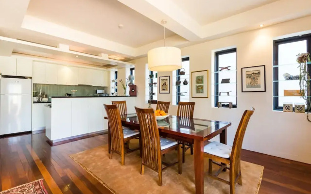 BELLE, 2BDR Melbourne Apartment
