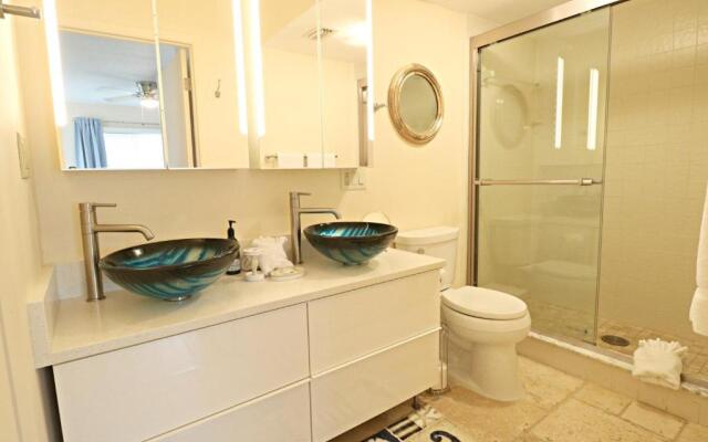 Ocean Village Club K32