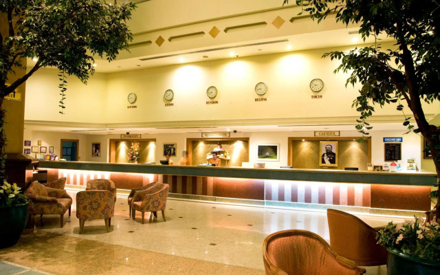 Thumrin Thana Hotel