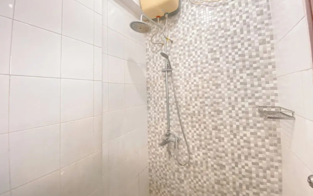 Spacious Cozy Living 3Br At Gateway Ahmad Yani Cicadas Apartment