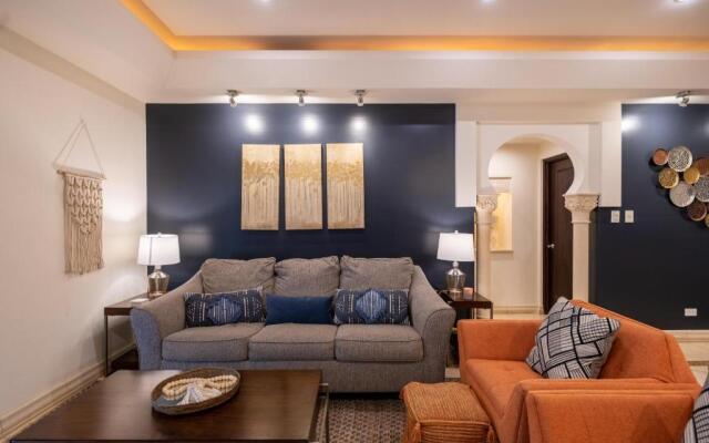 Bocaraca 2 - Luxury 2 BR Condo