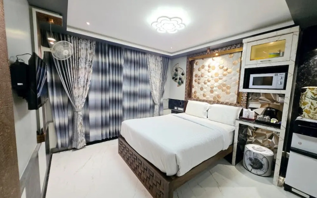 Beverly Villa