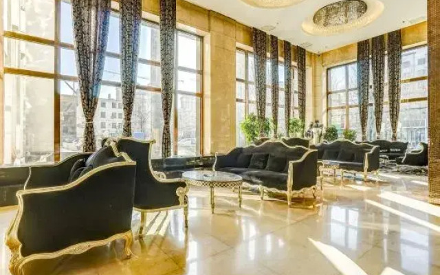 Roman Garden Business Center