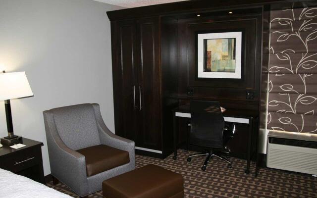 Hampton Inn Columbus-West