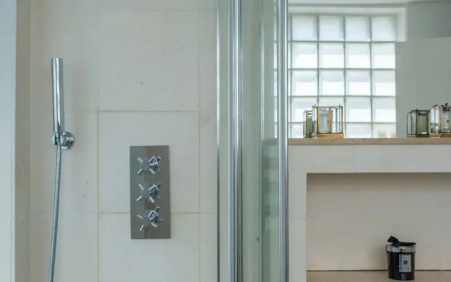 Relaxing 1 Bedroom Wellness Retreat in Vibrant Clapham