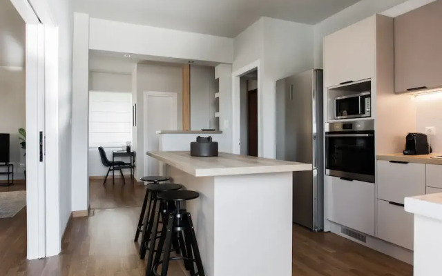 Celestial 3BR Apartment with Balcony