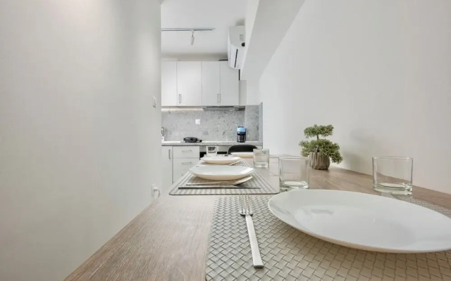 Premium Jacuzzi Suite at the City Center
