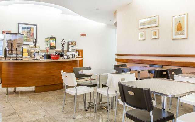 Econo Lodge West Haven